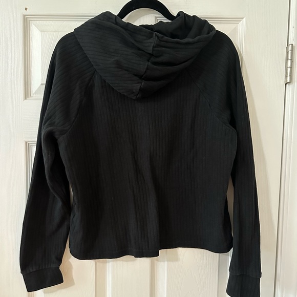 🩷 Danskin Cropped Black Hoodie- Medium - Picture 4 of 4